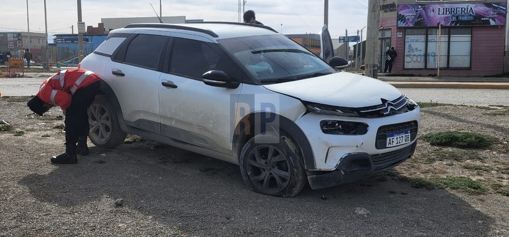 Una Conductora Herida En Choque Saliendo De La Margen Sur Resumen