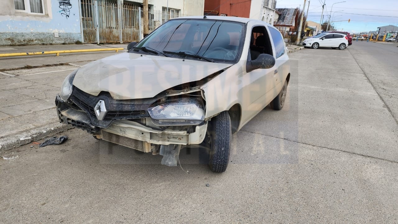 Choque en el centro de la ciudad con dos personas lesionadas