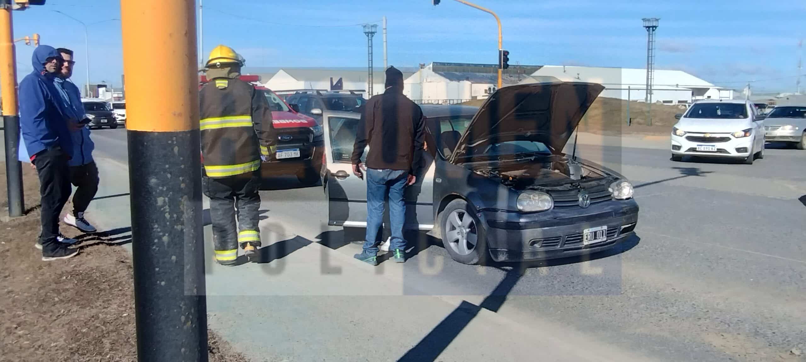 Accidente de tránsito en cadena sin personas lesionadas