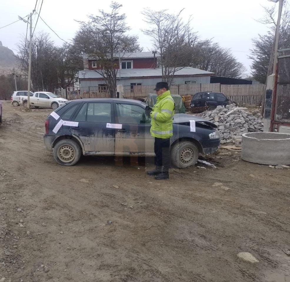 Choque y secuestro de un vehículo por conductor alcoholizado