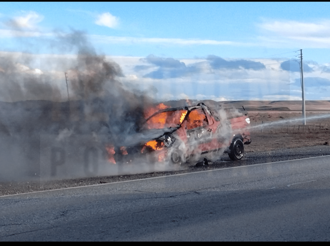 Incendio con pérdidas totales de un vehículo que circulaba por la RN3