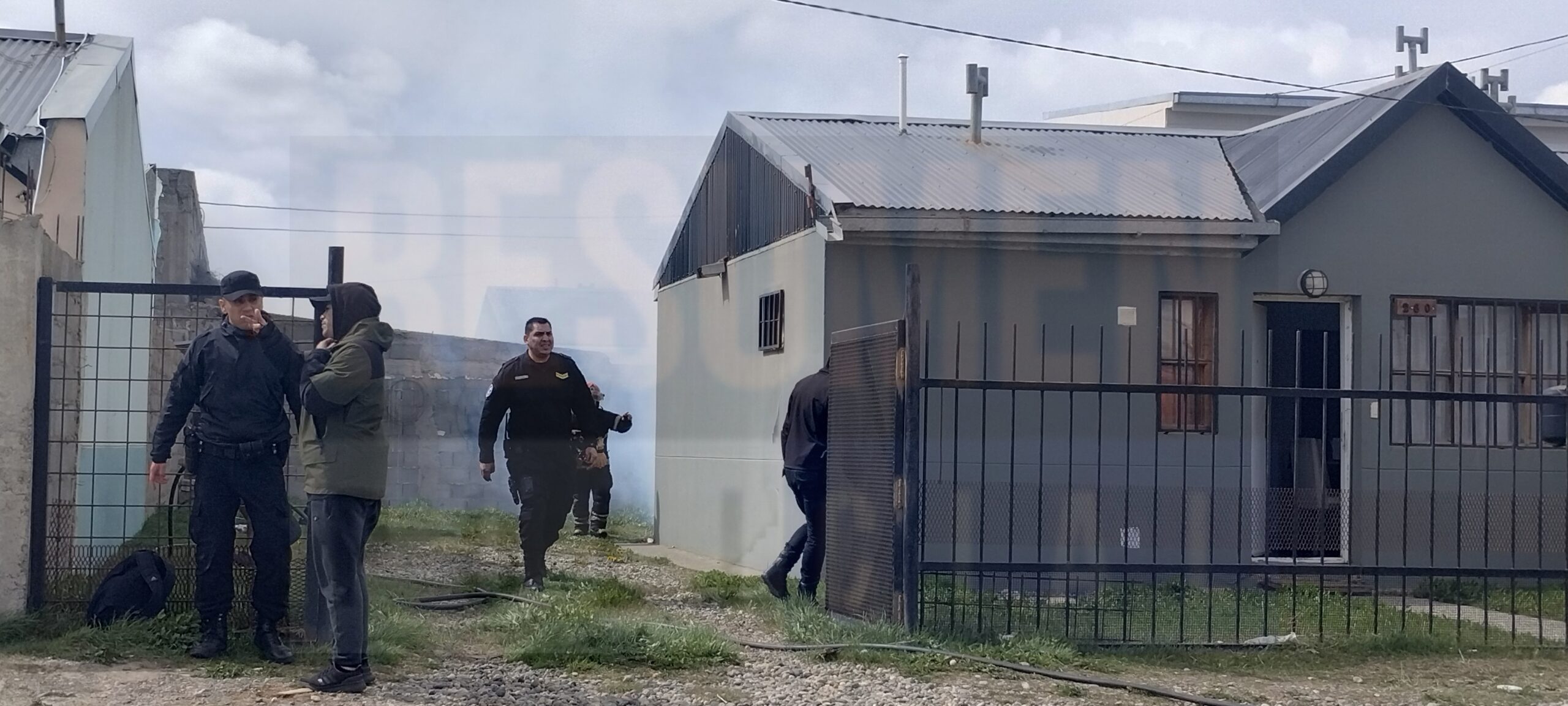 Incendio de un pequeño galpón mientras realizaban un asado