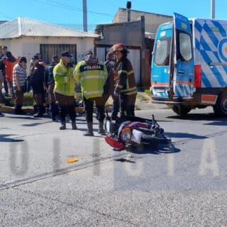 Joven motociclista de 17 años resulta lesionado en accidente de tránsito