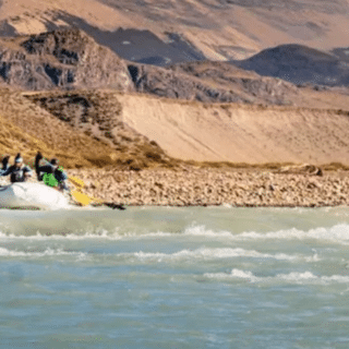 EL CHALTÉN: Accidente fatal: volcó un gomón y murieron tres turistas hindúes