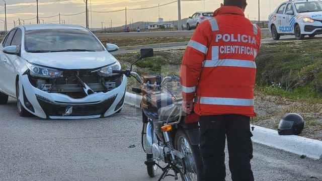 Un motociclista hospitalizado tras ser embestido sobre calle Echelaine