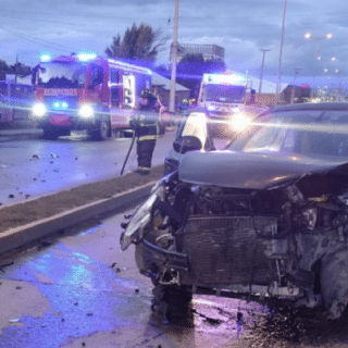 PTA. ARENAS: Accidente dejó a dos personas lesionadas